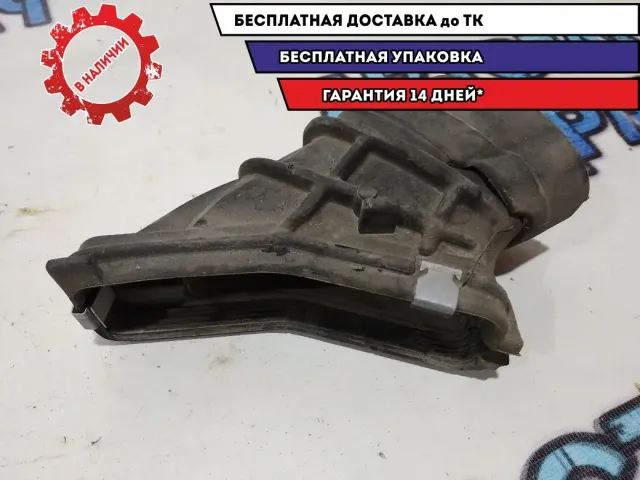 Патрубок воздушного фильтра Ford Focus 3 AV619A675AD.