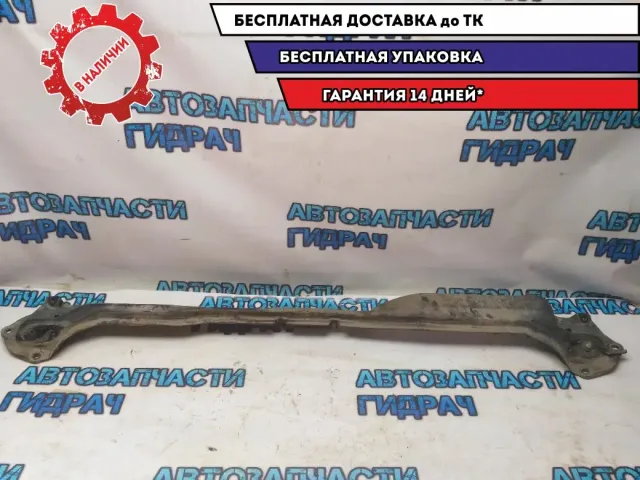 Распорка Ford Focus 3 2012 AV6116H004AC Отличное состояние