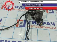 Фланец двигателя системы охлаждения Ford Focus 2 1360282.