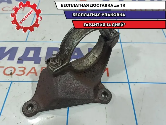 Кронштейн промежуточного вала Ford Focus 2 1224881.