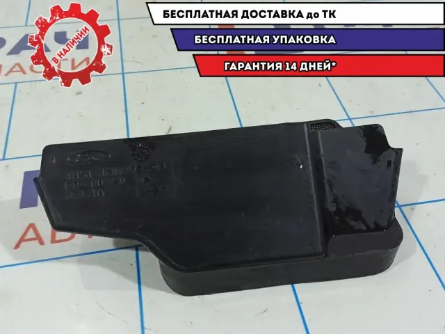 Рамка салонного фильтра Ford Focus 2 1322565.