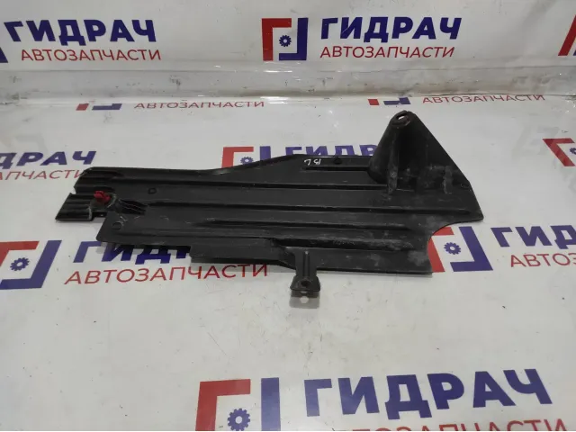 Защита антигравийная задняя левая Ford Kuga (CBS) 5163757. Дефект.