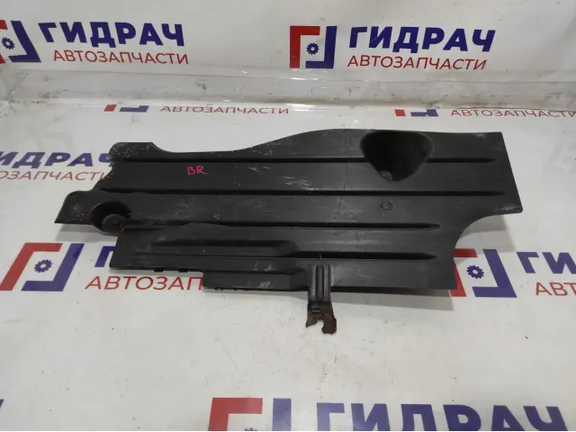 Защита антигравийная задняя правая Ford Kuga (CBS) 1764463. Дефект.