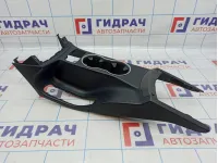 Консоль центральная Ford Kuga (CBS) 1792846. Сломаны крепления.
