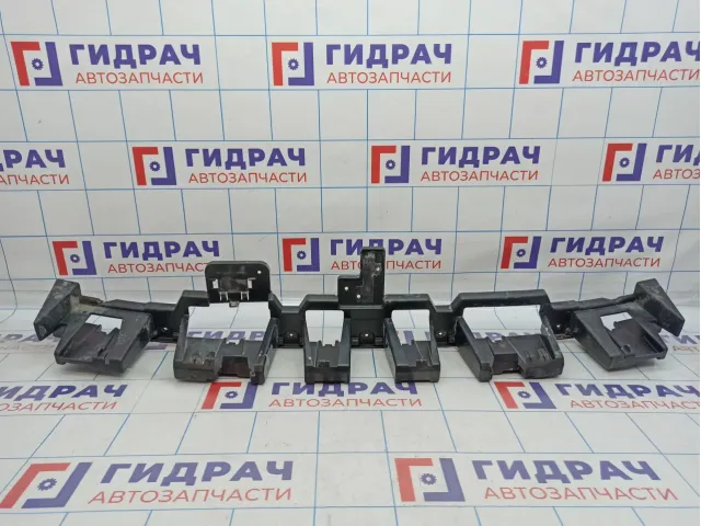 Кронштейн заднего бампера центральный Ford Kuga (CBS) 2099213.