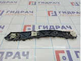 Кронштейн заднего бампера правый Ford Kuga (CBS) 1944033.