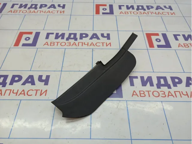 Крышка зеркала внутренняя правая Ford Kuga (CBS) 5213247. Ремонтировалась.