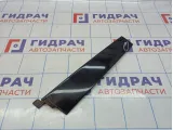 Накладка двери передней левой Ford Kuga (CBS) 1815718. Дефект.Наружная.