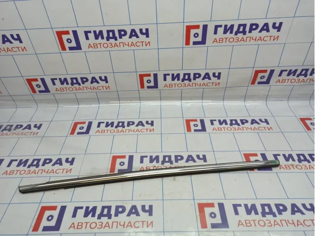 Накладка стекла заднего левого Ford Kuga (CBS) 5223224. Наружная.Хром.