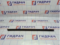 Уплотнитель стекла двери передней правой Ford Kuga (CBS) 5276026. Внутренний.