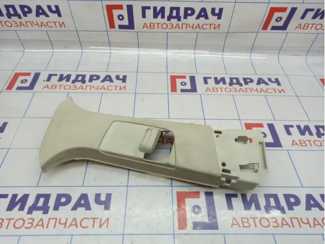 Обшивка стойки средней правой верхняя Ford Kuga (CBS) 2034293.