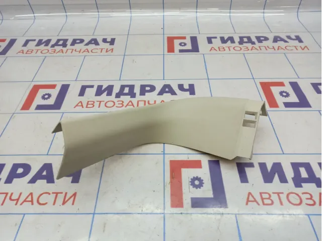 Обшивка двери багажника правая Ford Kuga (CBS) 2098562.