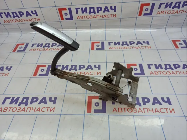 Рычаг стояночного тормоза Ford Kuga (CBS) 1884700. Дефект.