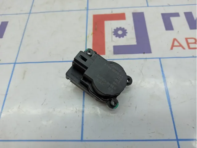 Моторчик заслонки отопителя Ford Kuga (CBS) 1786200.