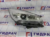 Фара правая Ford Kuga (CBS) CV4413D154AH. Дефект отражателя.