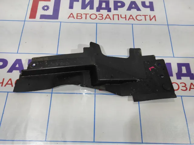 Воздуховод радиатора левый Ford Kuga (CBS) DV448A261AD.