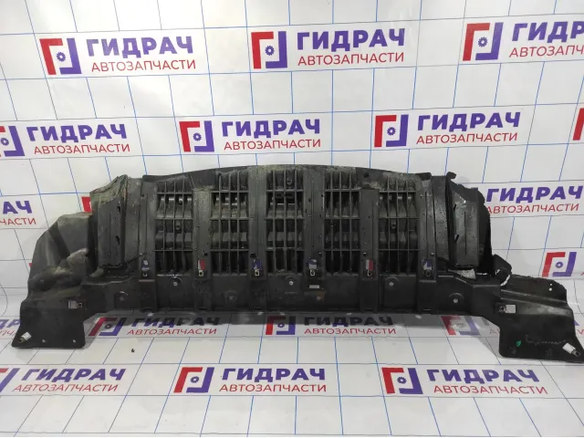 Пыльник двигателя Ford Kuga (CBS) 1870303. Дефекты.