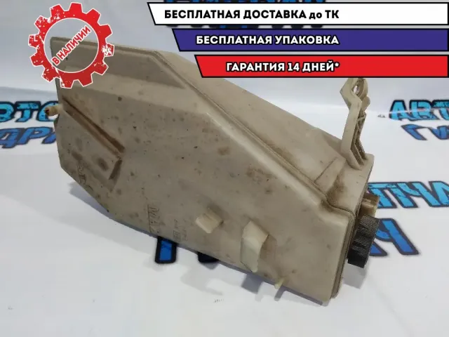 Бачок расширительный Infiniti FX45 21710CG000. Давления тормозной жидкости.