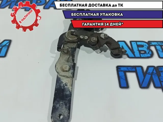 Ролик двери сдвижной нижний правый Fiat Doblo .