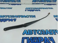 Поводок стеклоочистителя передний правый Fiat Doblo 46748144.