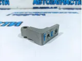 Петля двери передней правая Fiat Doblo 46837953.