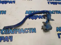 Петля крышки багажника левая Fiat Albea 2011 46841122 Отличное состояние.