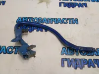 Петля крышки багажника правая Fiat Albea 2011 46841121 Отличное состояние.