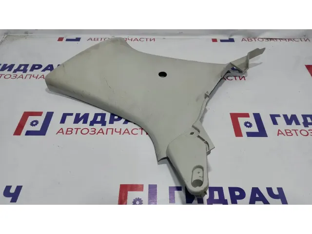 Обшивка стойки задней правая Fiat Albea 735309020. Дефекты.