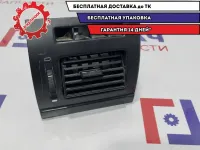 Дефлектор воздушный правый Fiat Albea 735336644. Царапины.