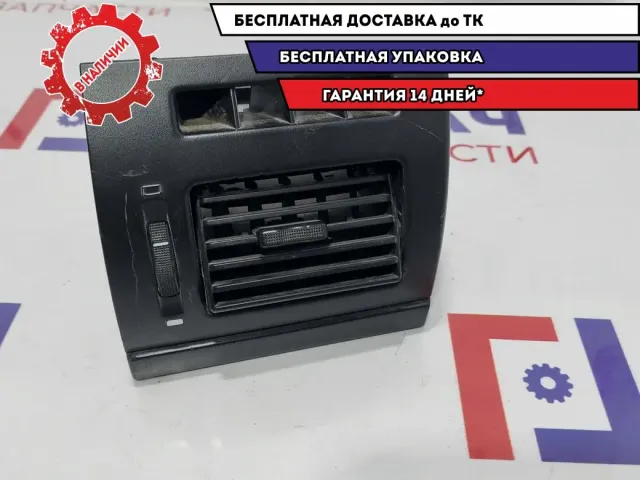 Дефлектор воздушный правый Fiat Albea 735336644. Царапины.