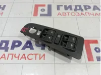 Блок управления стеклоподъемниками Fiat Grande Punto (199) 735411028