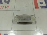 Повторитель на крыло белый Fiat Grande Punto (199) 51717793