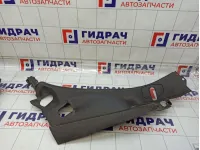 Обшивка стойки задней правой нижняя Fiat Grande Punto (199) 735335671