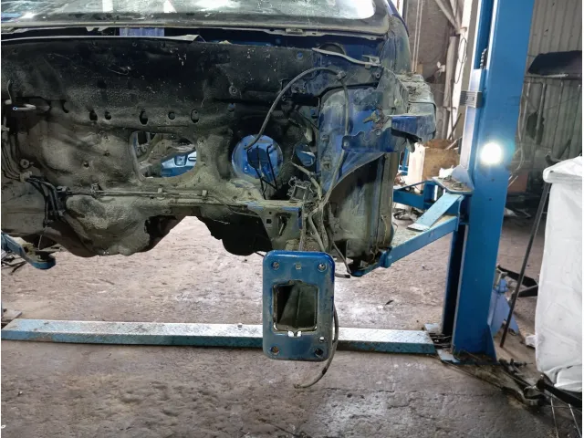 Лонжерон передний левый Fiat Punto