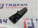 Кнопка стеклоподъемника передняя правая Fiat Punto 735411031