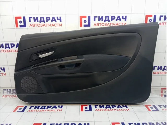 Обшивка двери передней правой Fiat Punto 735469020