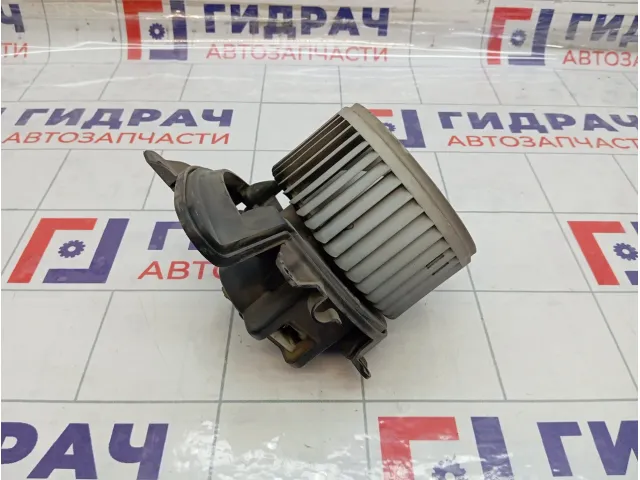 Моторчик отопителя (печки) Fiat Punto 77364951