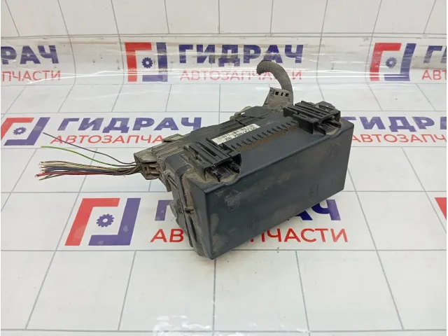 Блок предохранителей Fiat Punto 51744837