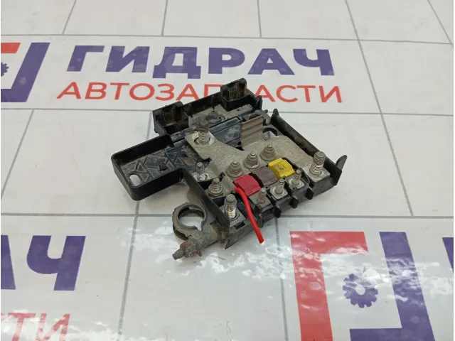 Клемма аккумулятора плюс Fiat Punto 51748705