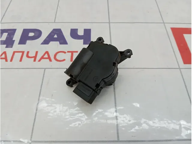Моторчик заслонки отопителя (печки) Fiat Punto