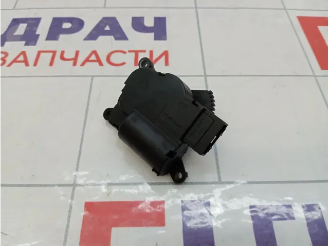 Моторчик заслонки отопителя (печки) Fiat Punto
