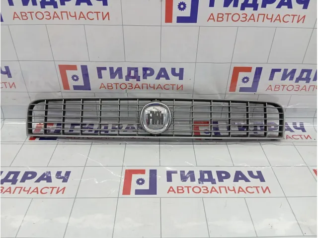 Решетка радиатора Fiat Punto 735419124