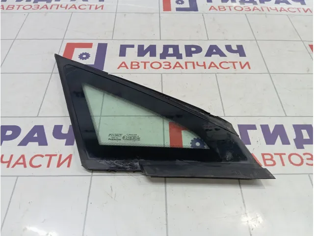 Стекло кузовное глухое правое Fiat Punto (199) 51752862