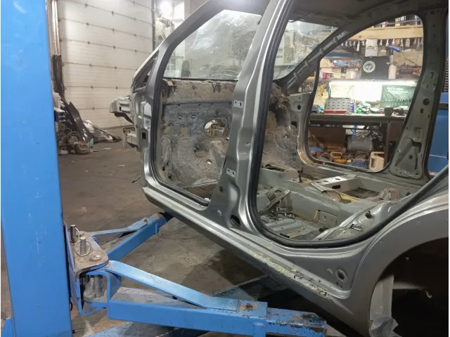 Порог со стойкой левый Fiat Punto (199)