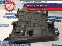Бардачок  Renault Fluence 685003946R Хорошее состояние Царапина.