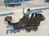 Педаль тормоза Renault Fluence 465010021R Отличное состояние