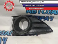 Решетка в бампер правая Renault Fluence 263310006R Отличное состояние