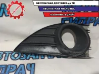Решетка в бампер левая Renault Fluence 263360006R Отличное состояние