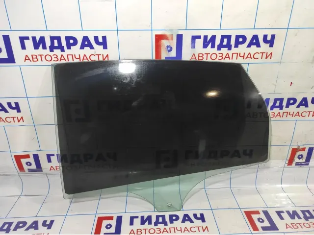 Стекло двери задней левой Ford Focus 3 1706322.