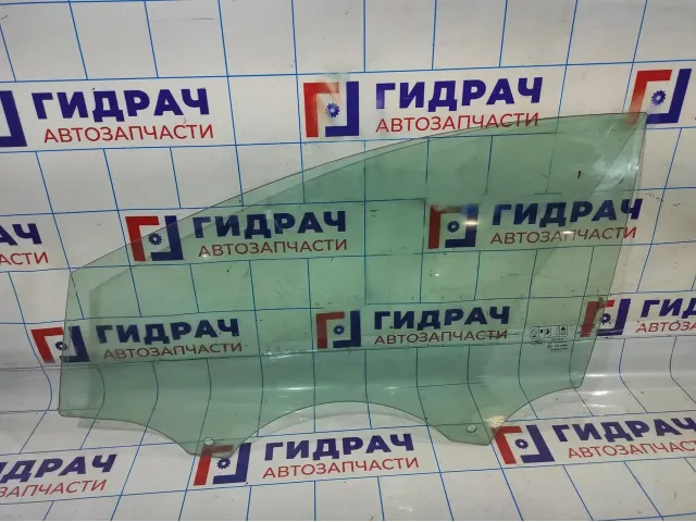 Стекло двери передней левой Ford Focus 3 1742302.